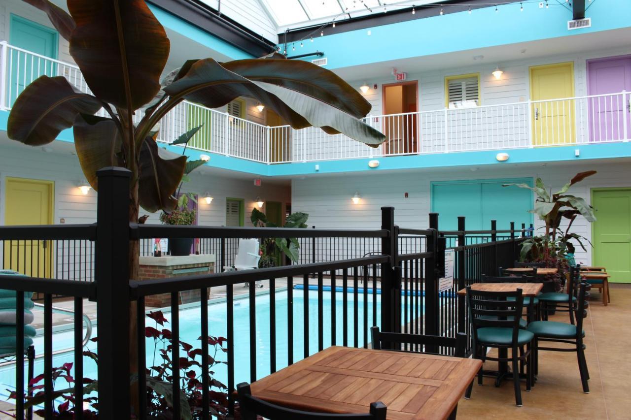 Worthington Of Logan Hotel Eksteriør billede